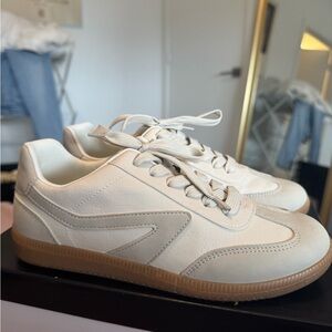 DV by Dolce Vita Cream and Tan Sneakers
